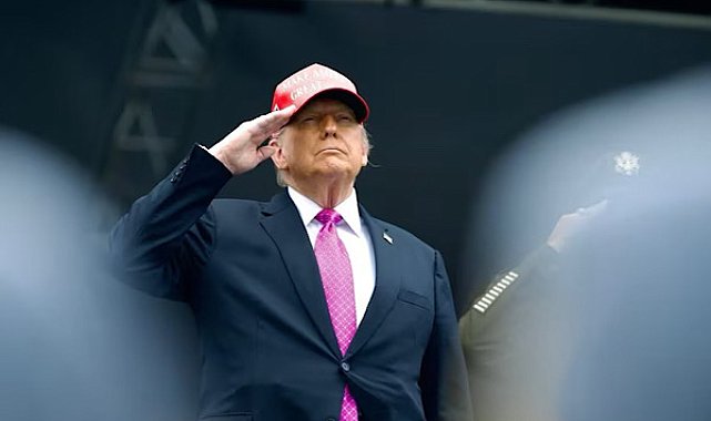 Trump, Anma Günü vesilesiyle hayatını kaybeden askerleri andı