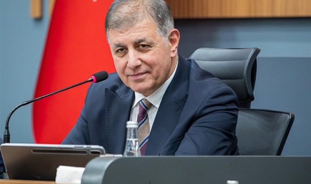 Tugay’dan CHP Genel Merkezi ve Özgür Özel’e destek mesajı