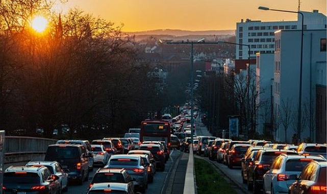 TÜİK- Nisan’da trafiğe kayıtlı taşıt sayısı 34,2 milyona ulaştı