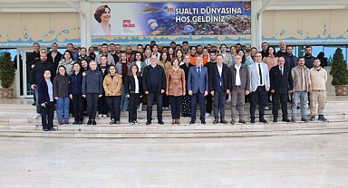 Ünlüce, belediye personeliyle bayramlaştı