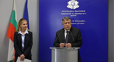 Valchev: Bu yıl devlet lise bitirme sınavlarının biçim ve içeriğinde değişiklik yok