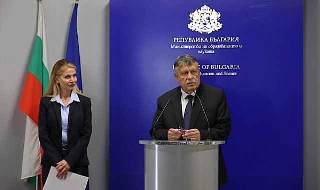 Valchev: Bu yıl devlet lise bitirme sınavlarının biçim ve içeriğinde değişiklik yok