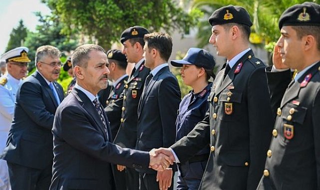 Vali Aktaş’tan İl Jandarma Komutanlığı’na bayram ziyareti