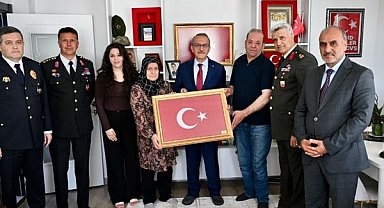 Vali Yavuz, bayram dolayısıyla çeşitli ziyaretler gerçekleştirdi