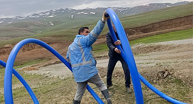 VASKİ’den Özalp’ta içme suyu hattı çalışması