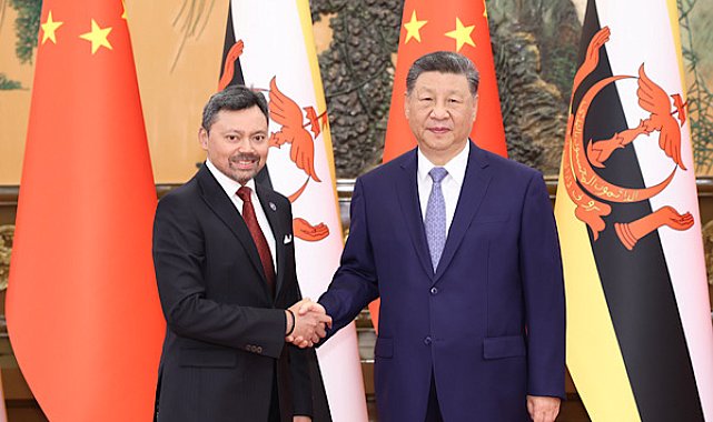 Xi Jinping, Brunei Veliaht Prensi Billah ile görüştü