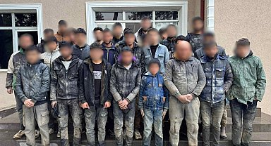 Yayladağı’nda düzenlenen operasyonda 37 düzensiz göçmen yakalandı