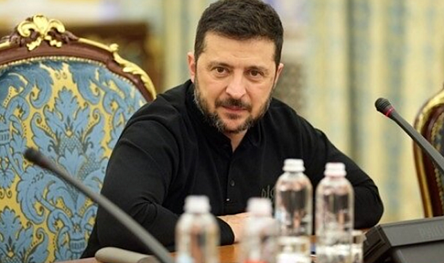 Zelenski, Rivne’de yaralı askerleri ziyaret ederek devlet nişanları verdi