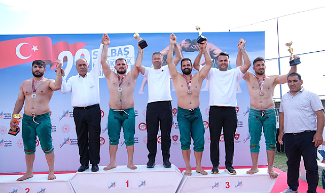 22. Salbaş Karakucak Güreşleri’nde Başpehlivan Mehmet Çelebi oldu
