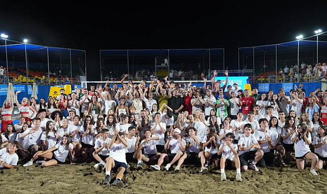 Alanya’da plaj voleybolu şöleni sona erdi: Şampiyonlar kupalarına kavuştu