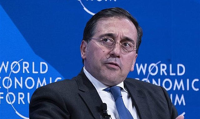 Albares: Avrupa Ordusu hedefine doğru ilerlenmeli