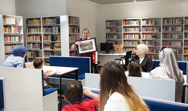 Anne ve çocuklar sanat eğitim programında buluştu