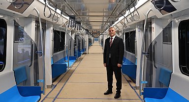 Aslan, üretimi süren yerli metro ve tramvay araçlarını inceledi