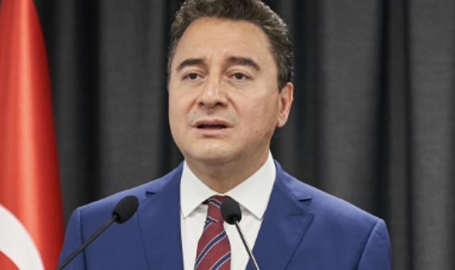 Babacan: Doğru zamanda, tarihin en doğru yerindeyiz