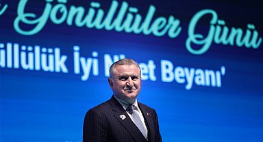 Bakan Bak'tan, Aziz Yıldırım için tebrik mesajı
