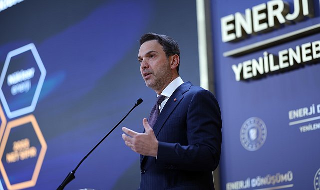 Bakan Bayraktar: Rüzgarda 140 bin megavatlık bir potansiyelimiz var