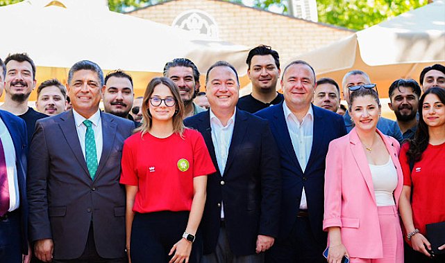 Başkan Dutlulu, antrenörlerle bir araya geldi