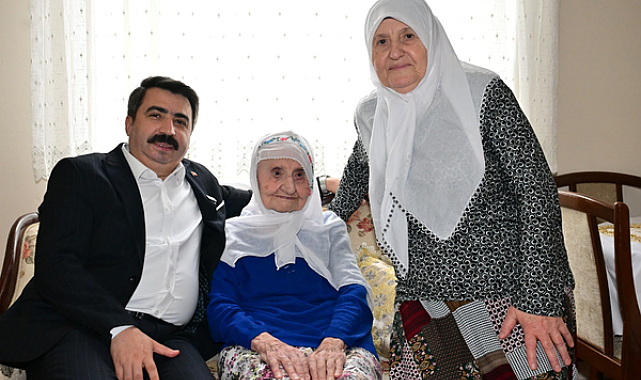 Başkan Yılmaz’dan yaşlılara ev ziyareti