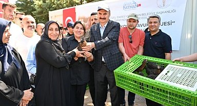Batman’da 662 kadın girişimciye 40 bin koşan tavuk desteği