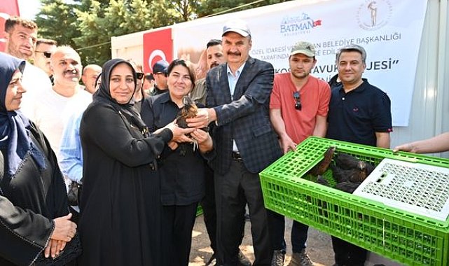 Batman’da 662 kadın girişimciye 40 bin koşan tavuk desteği