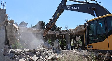 Bodrum'da, 2026 başından bu yana 45 kaçak yapı yıkıldı