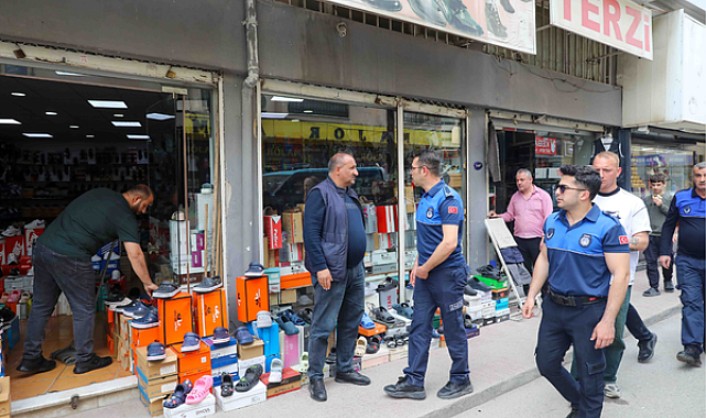 Buca’da kaldırım işgallerine karşı denetimler sıklaştı