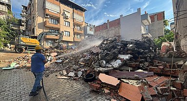 Buca Onat Tüneli güzergahındaki hasarlı yapının yıkımı tamamlandı