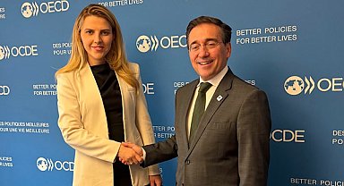 Bulgaristan Dışişleri Bakanı Petrova, İspanyol mevkidaşı Albares ile görüştü