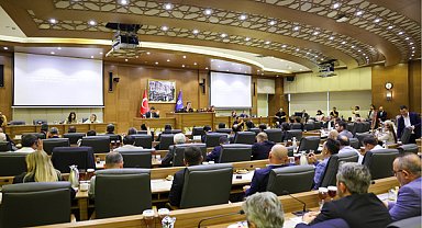 Bursa Büyükşehir Belediyesi Meclisi, Başkan Vekili Biba başkanlığında toplandı
