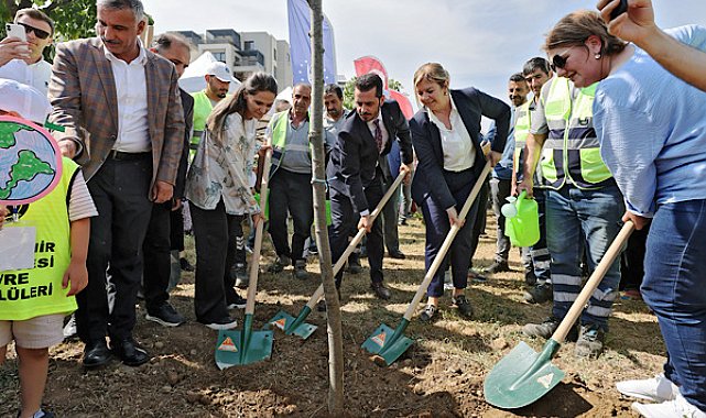 Bursa'da Çevre Haftası'nda 200 fidan toprakla buluştu