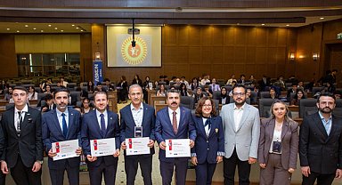 Bursa’da liselilerden meclis deneyimi: 180 öğrenci üç gün boyunca kanun yazacak