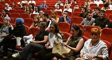 Cannes’ın ödüllü kısa filmleri Manisa'da sinemaseverlerle buluştu