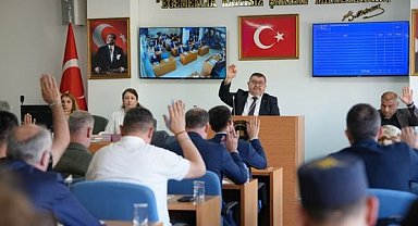 Düzce Belediye Meclisi’nde 25 madde komisyonlara havale edildi