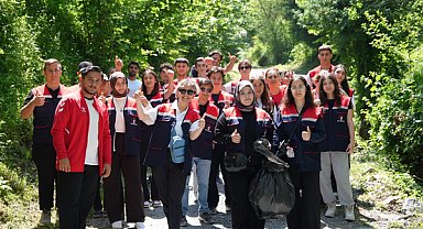 Düzce’de Dünya Çevre Günü kapsamında doğa yürüyüşü ve çevre temizliği yapıldı