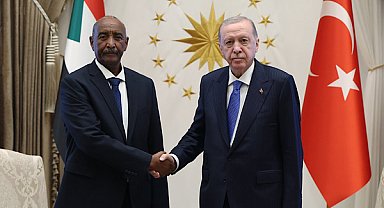 Erdoğan, Sudan Egemenlik Konseyi Başkanı El Burhan ile bir araya geldi