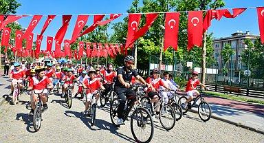 Esenyurt’ta çocuklar ve gençler için bisiklet şenliği düzenlendi