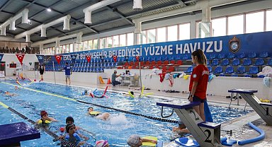 Eskişehir Büyükşehir Belediyesi’nden “Yüzme Bilmeyenler Eğitimi” için kayıt duyurusu