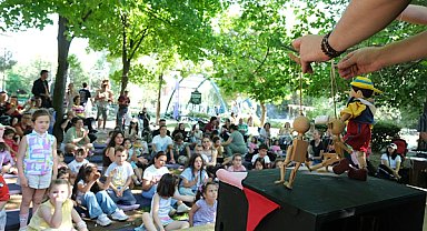 Eskişehir'de “Pinokyo” kukla oyunu mahallelerde çocuklarla buluşuyor