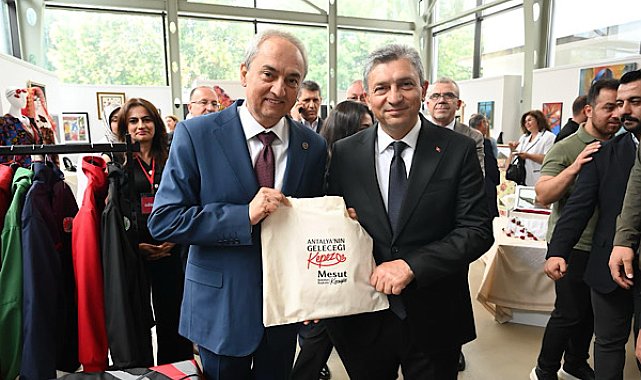 Hayat Boyu Öğrenme Haftası sergisi Dokumapark’ta açıldı