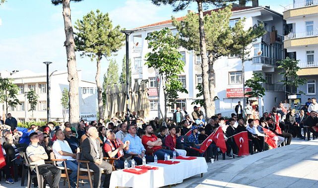 Haymana Kent Meydanı’nda milli maç dev ekrandan izlenildi