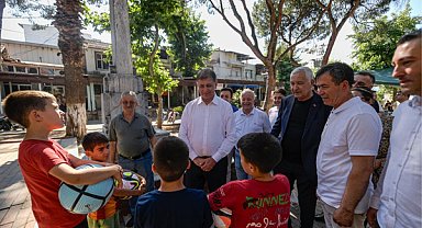 İzmir'de 53'üncü Kemalpaşa Altın Kiraz Festivali düzenlendi