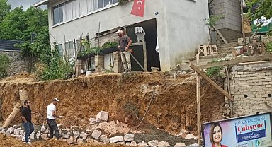 İzmit Belediyesi Akmeşe’de taş duvar çalışması başlattı