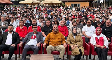 Karabük’te Yenişehir Sineması’nda milli maç izleme etkinliği düzenlendi