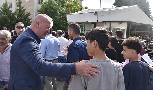 Karacabey’de LGS günü öğrencilere destek