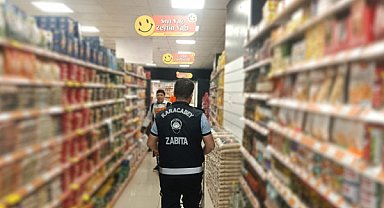 Karacabey’de marketlere zabıta denetimi gerçekleştirildi