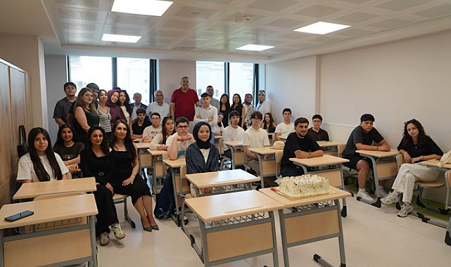 Kartal’da YKS öncesi öğrencilere moral ziyareti düzenlendi