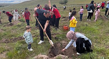 Kayseri Büyükşehir Belediyesi’nden 2 bin 500 fidanlık çevre etkinliği