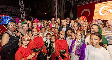 Konak Belediyesi 20. Halk Oyunları Şenliği düzenlendi