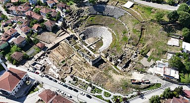 Konuralp Antik Tiyatrosu bayramda 14 bin ziyaretçi ağırladı