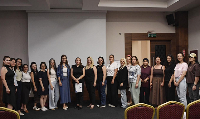 Konyaaltı Belediyesi’nden velilere ilkokula uyum semineri